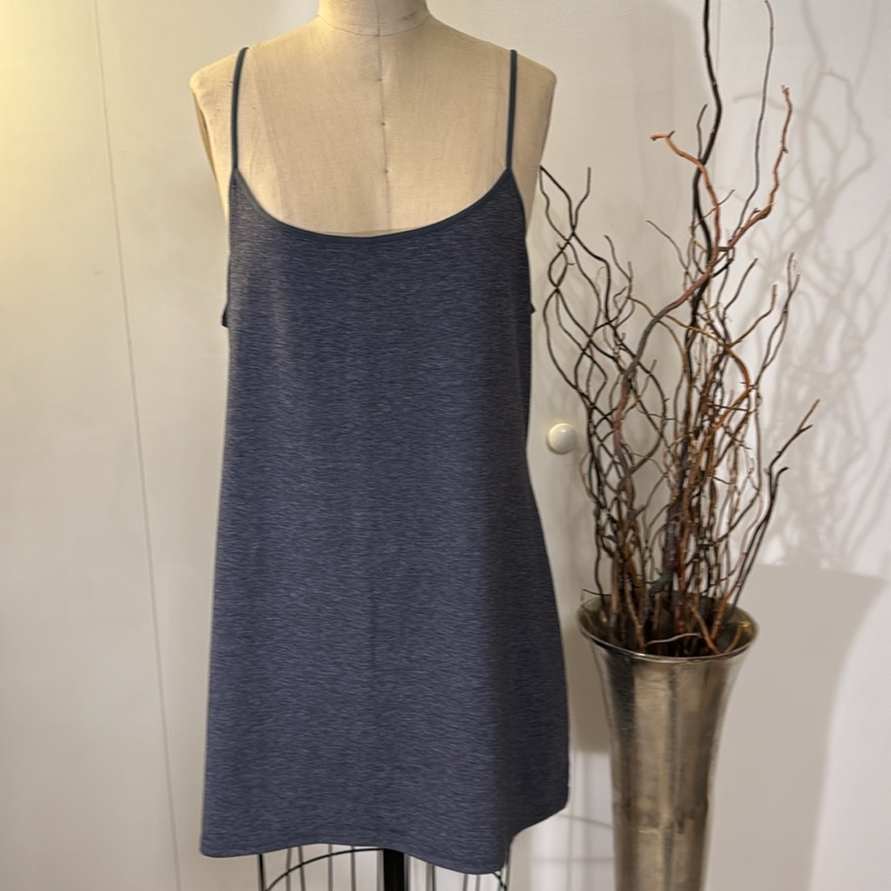 Divided H&M to pack, tank tops, green and navy - Picture 3 of 5